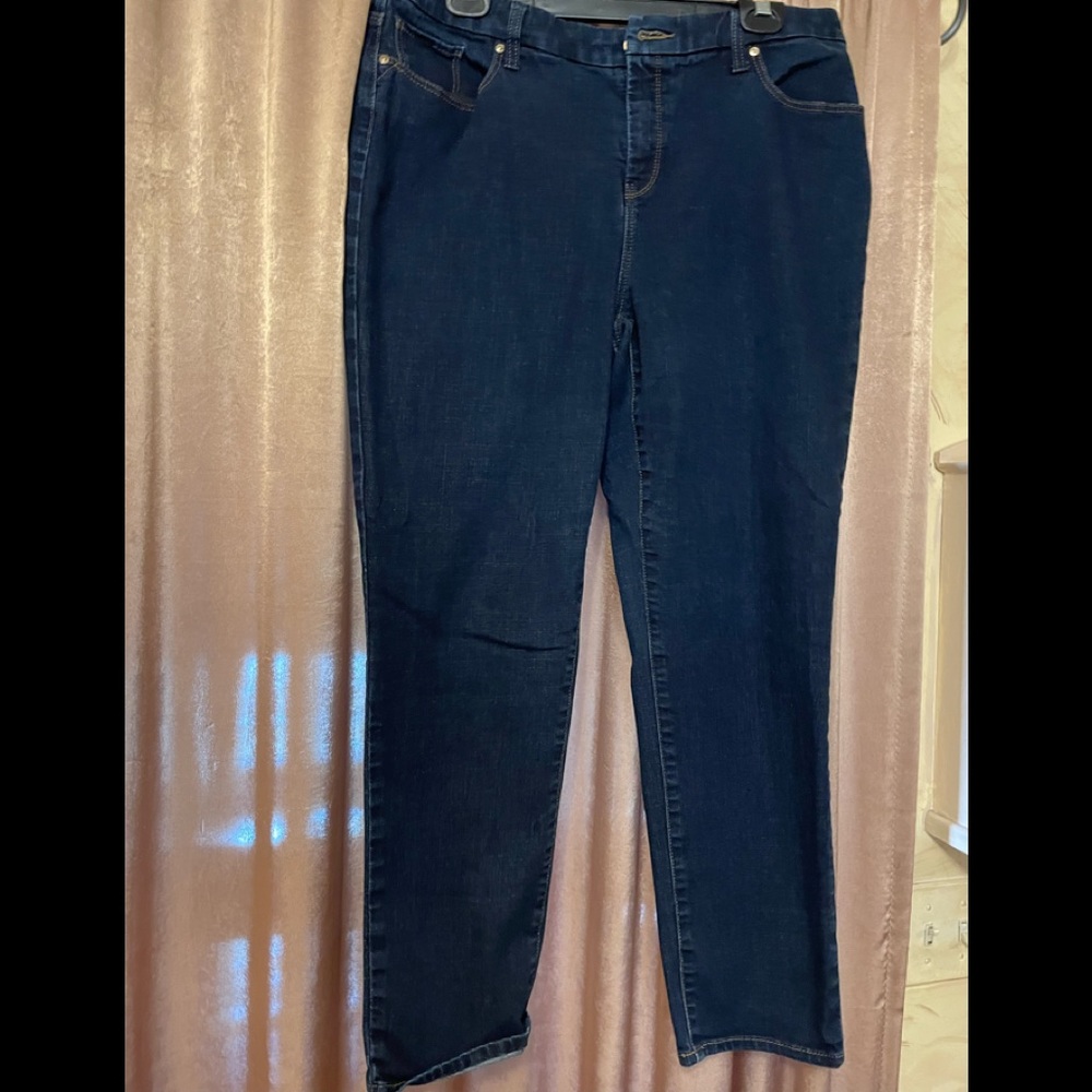 Chicos Jeans Girlfriend So Slimming Ankle